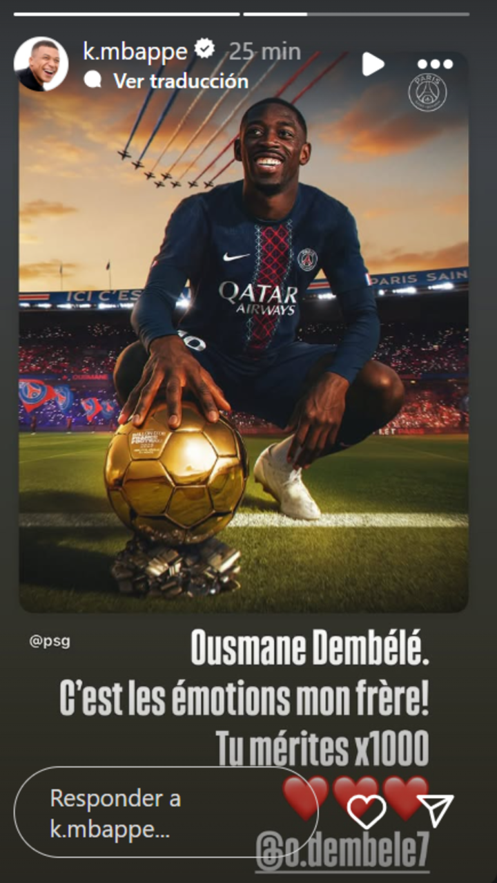 Mbappe congratulates Dembele.